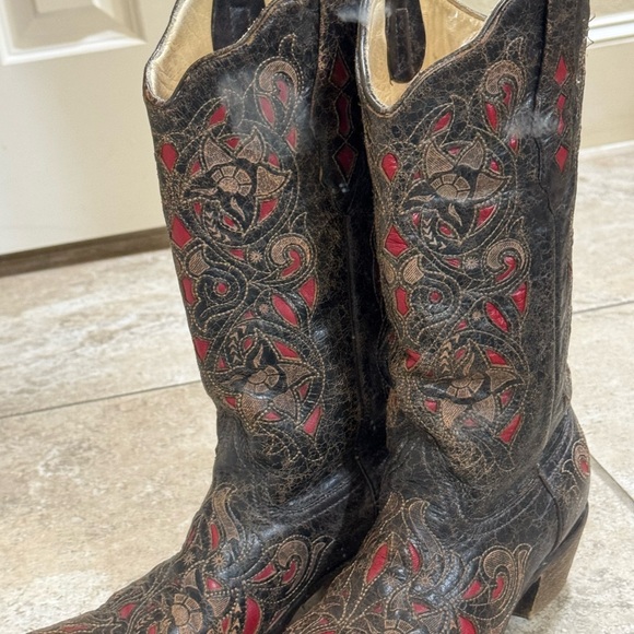 Corral Red and Brown Elegant Embroidered Heeled Boots - Picture 1 of 9